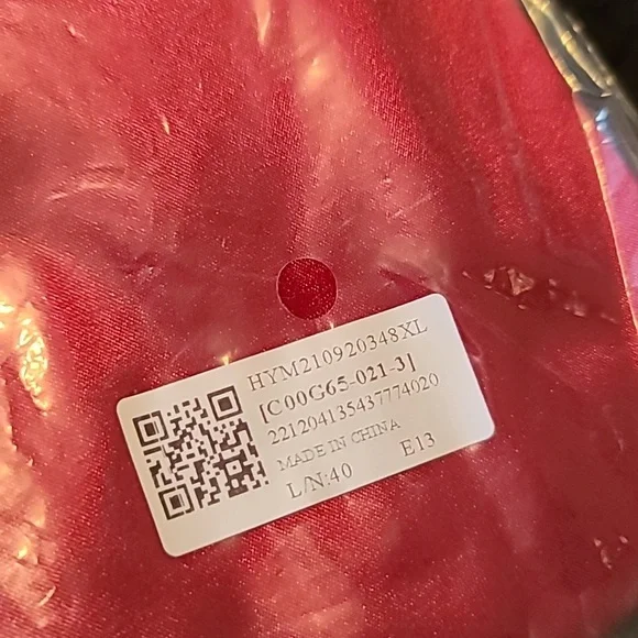 Red silk satin pjs with white piping. Brand new. Great for Christmas, valentine - Picture 5 of 6